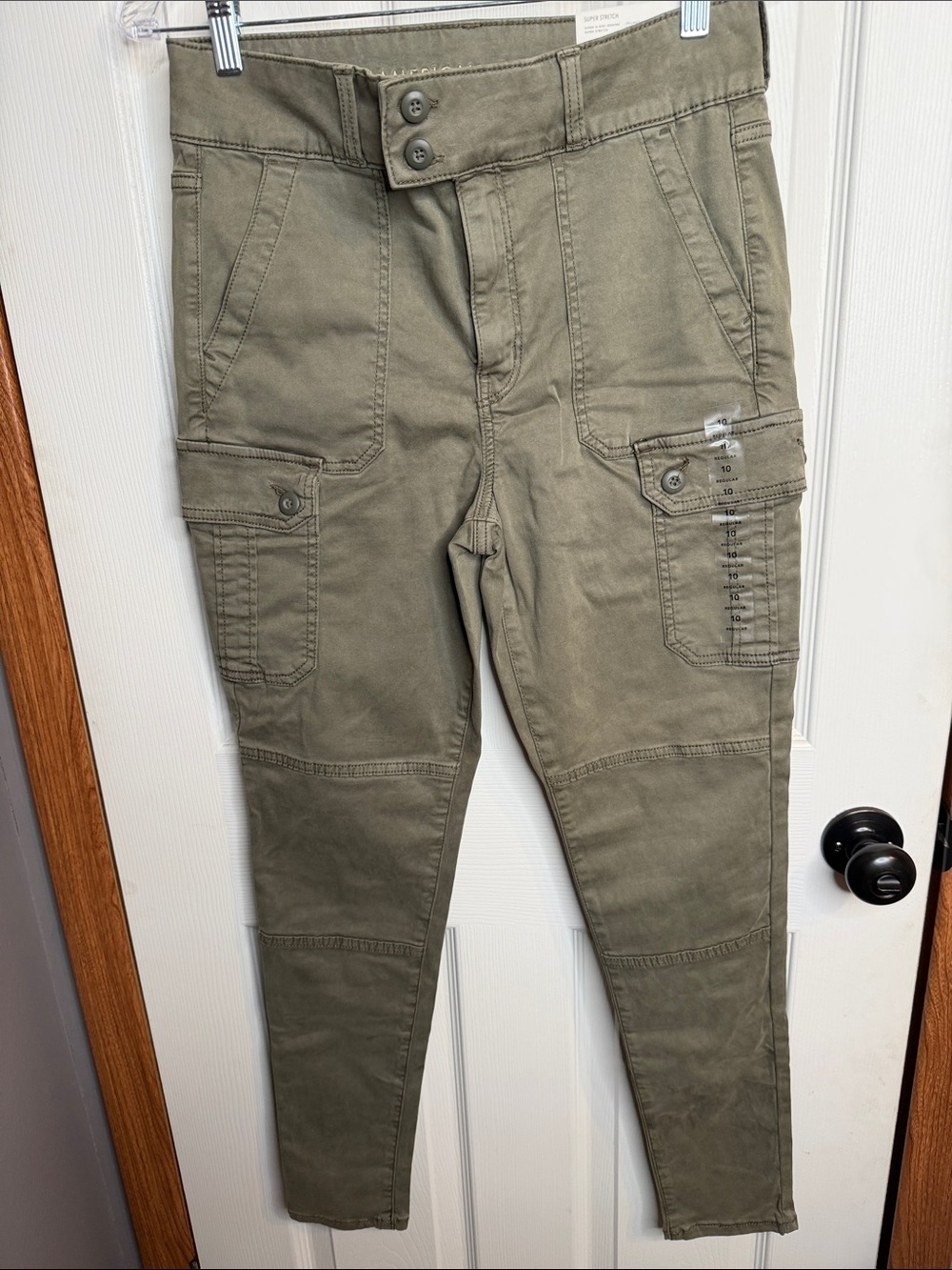 Women’s Olive Cargo Jogger Pants - Casual Utility Style